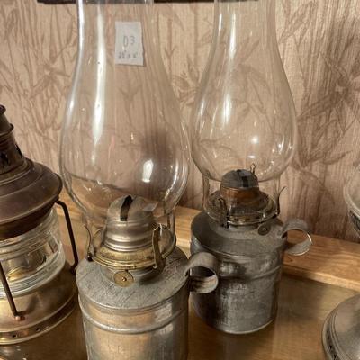 D17-Oil Lamp Lot