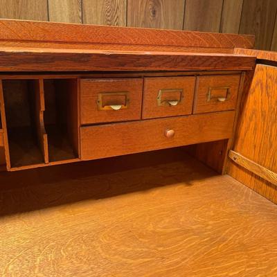 D31-Roll top desk