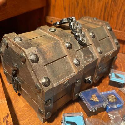 D42-Pins, Decorative Box, tie, etc