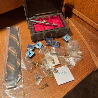 D42-Pins, Decorative Box, tie, etc