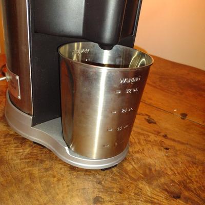 Waring Pro Juice Extractor- Model JEX328