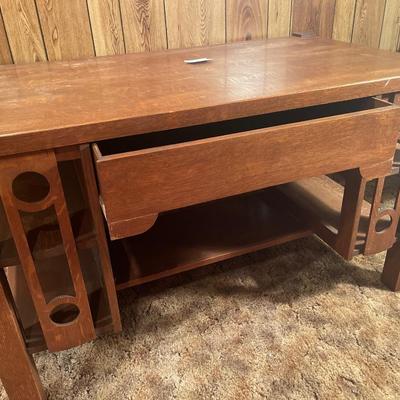 D47-Large Desk