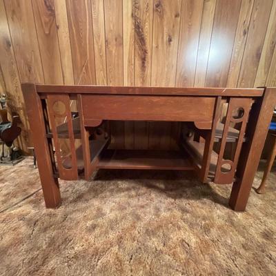 D47-Large Desk