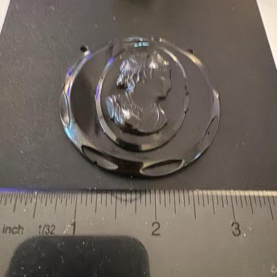 Black pendant