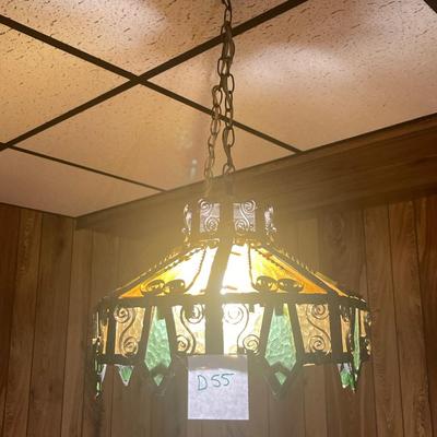 D55-Beautiful vintage hanging light fixture