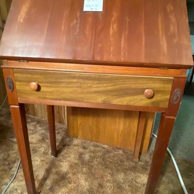 D59-Secretary’s Desk