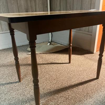 D61-kitchen table with storage
