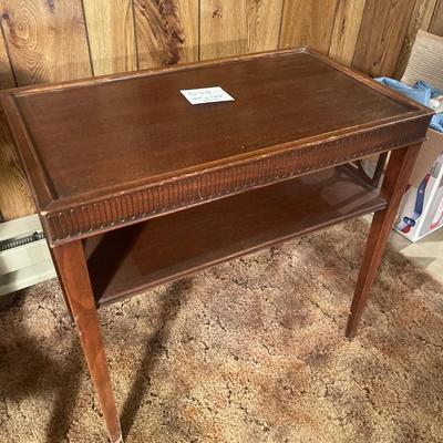 D85-End Table