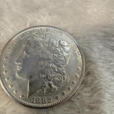 1882 S MORGAN US COIN MS62