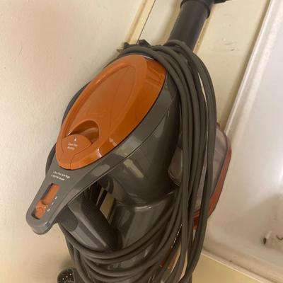 D94-Shark Rocket Vaccuum