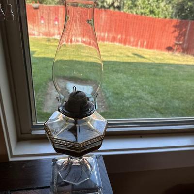 Homesteader Early American Lamp