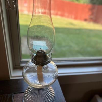 Lamplight Farms Oil Lamp Rib Base Clear Glass Eagle Burner Hurricane Chimney