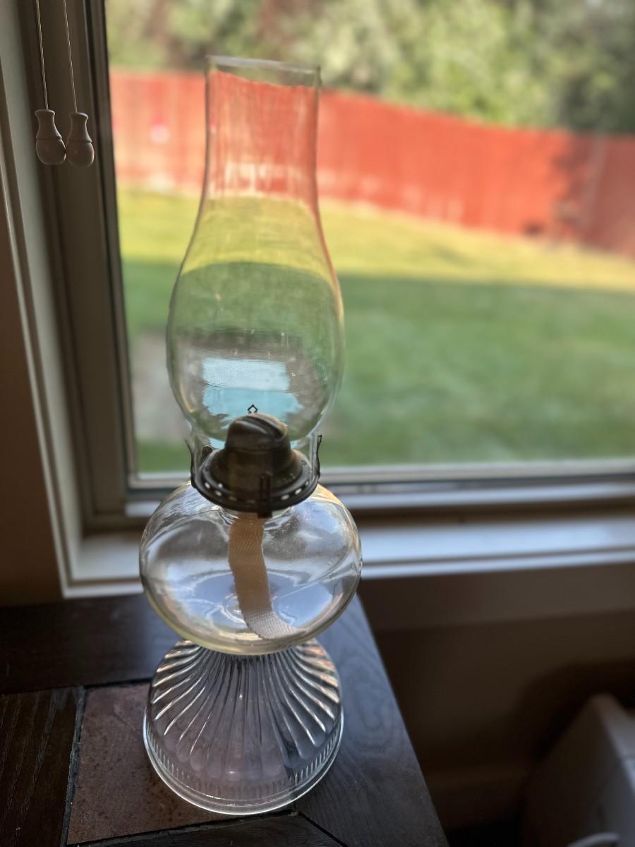 Lamplight Farms Oil Lamp Rib Base Clear Glass Eagle Burner Hurricane