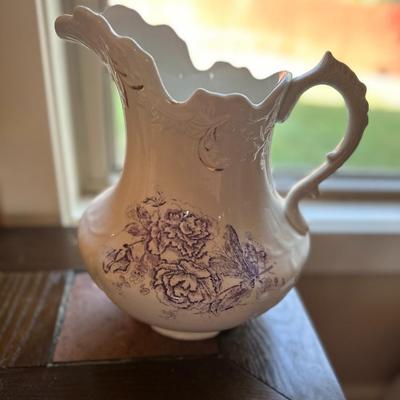 Victorian Wyandotte Water Pitcher Ford China Co., PA 1898-1904 