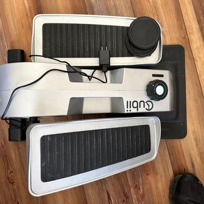 Cubii Pro Smart Under Desk Elliptical Machine F3A1