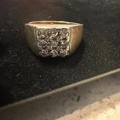 Gold ring with diamond Cluster2