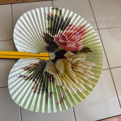 Vintage Chinese Hand Held Folding Fan 9.5 Inch Span Flowers and Bees