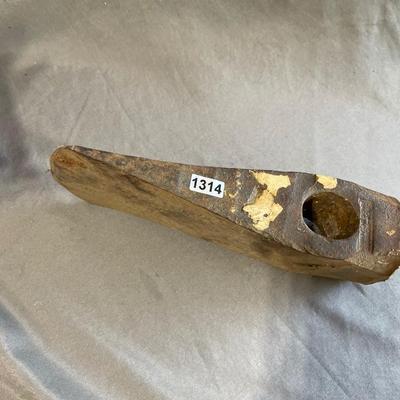 Wood splitting maul