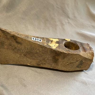 Wood splitting maul