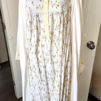 Lot #94 New with Tags "Miss Eleane" Nightgown/Robe Set