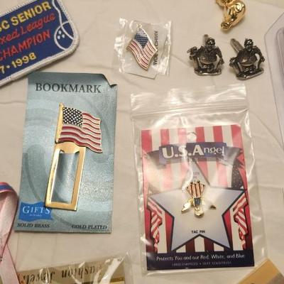 Vintage Lapel Pins Lot Hat Pin Tac Souvenir Enamel Pinbacks Brooch including Riverfest pins