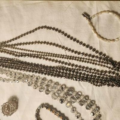 Jewelry lot including Some Vintage Jewelry, 1950'S/60'S FIVE STRAND CHROME BALL