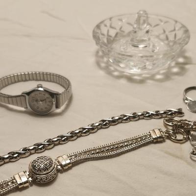 Jewelry lot including Some Vintage Jewelry, 1950'S/60'S FIVE STRAND CHROME BALL