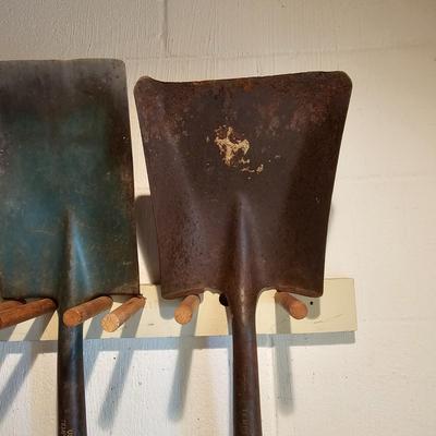 Assorted Yard Tools (G-JS)
