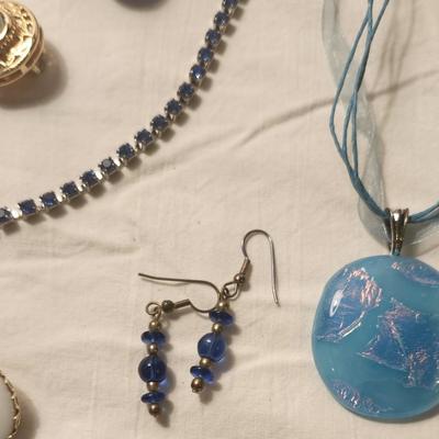 Jewelry lot including Some Vintage Blown Glass Water Drop,Royal Blue Rhinestone