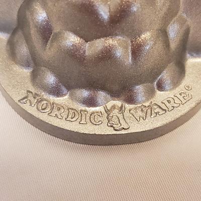 Nordic Ware Bundt Pans and More (K-KD)