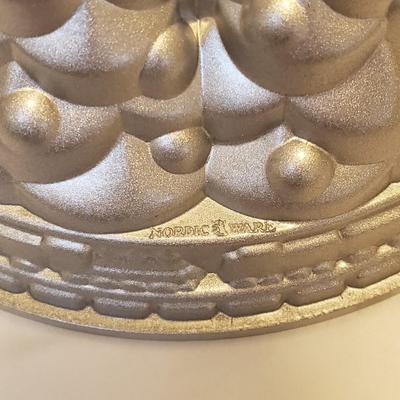 Nordic Ware Bundt Pans and More (K-KD)