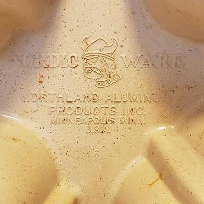 Nordic Ware Bundt Pans and More (K-KD)