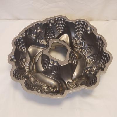 Nordic Ware Bundt Pans and More (K-KD)