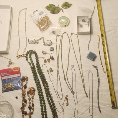 Jewelry lot including Some Vintage Jewelry