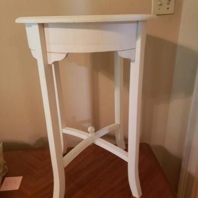 Round Side Table