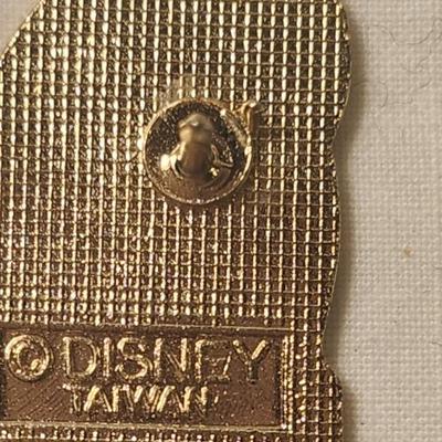 Vintage Disney Pin SNOW WHITE & 7 DWARFS (8) PIN LOT SET
