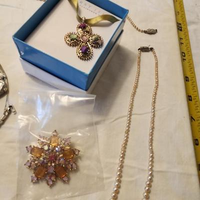 Jewelry lot including Some Vintage Jewelry, Fenton purple ring holder