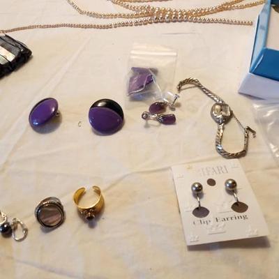 Jewelry lot including Some Vintage Jewelry, Fenton purple ring holder