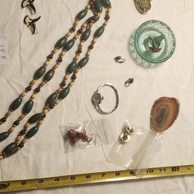 Jewelry lot including Some Vintage Jewelry including Green Fenton Ringer holder