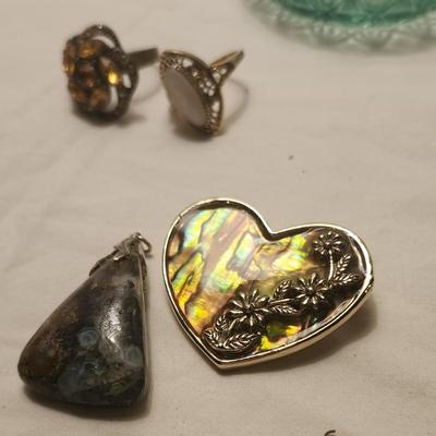 Jewelry lot including Some Vintage Jewelry including Green Fenton Ringer holder
