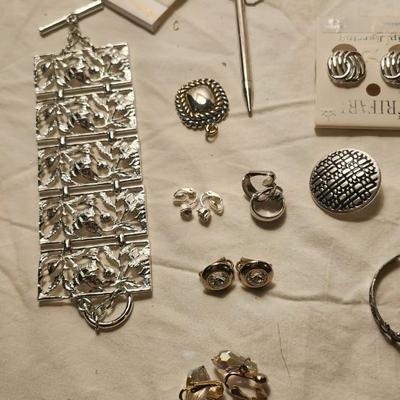 Jewelry lot including Some Vintage Jewelry