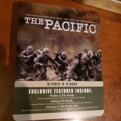 Books and Pacific DVD Set about Wars and History (LR-KD)