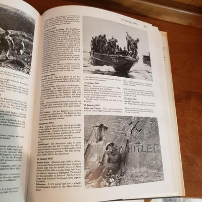 Books and Pacific DVD Set about Wars and History (LR-KD)