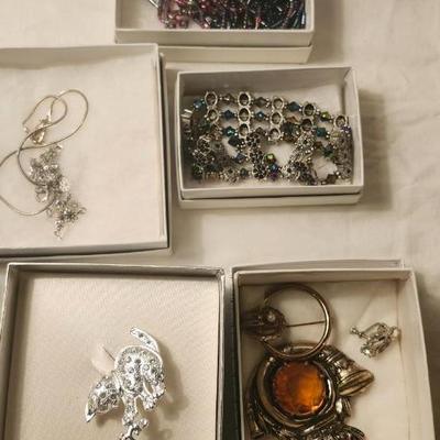 Jewelry lot including Some Vintage Jewelry including two small Jewelry boxes