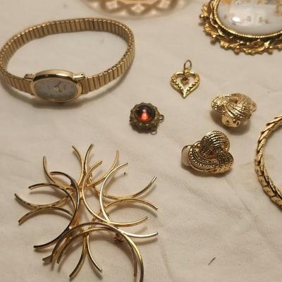 Jewelry lot including Some Vintage Jewelry including Landscape Brooch Pin, crystal pink ring holder