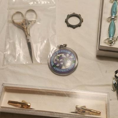Jewelry lot including Some Vintage Jewelry including ,Turquoise Bracelet, necklace and earrings