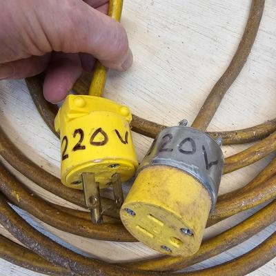 Assortment of Extension Cords (WS-JS)