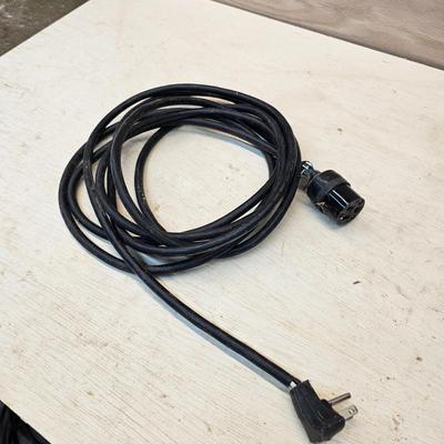 Assortment of Extension Cords (WS-JS)