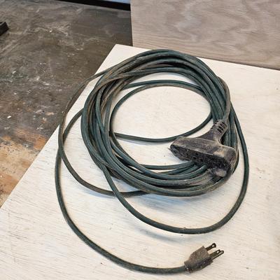Assortment of Extension Cords (WS-JS)