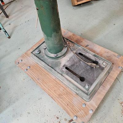 Central Machinery 16 Speed Drill Press & Accessories (WS-JS)
